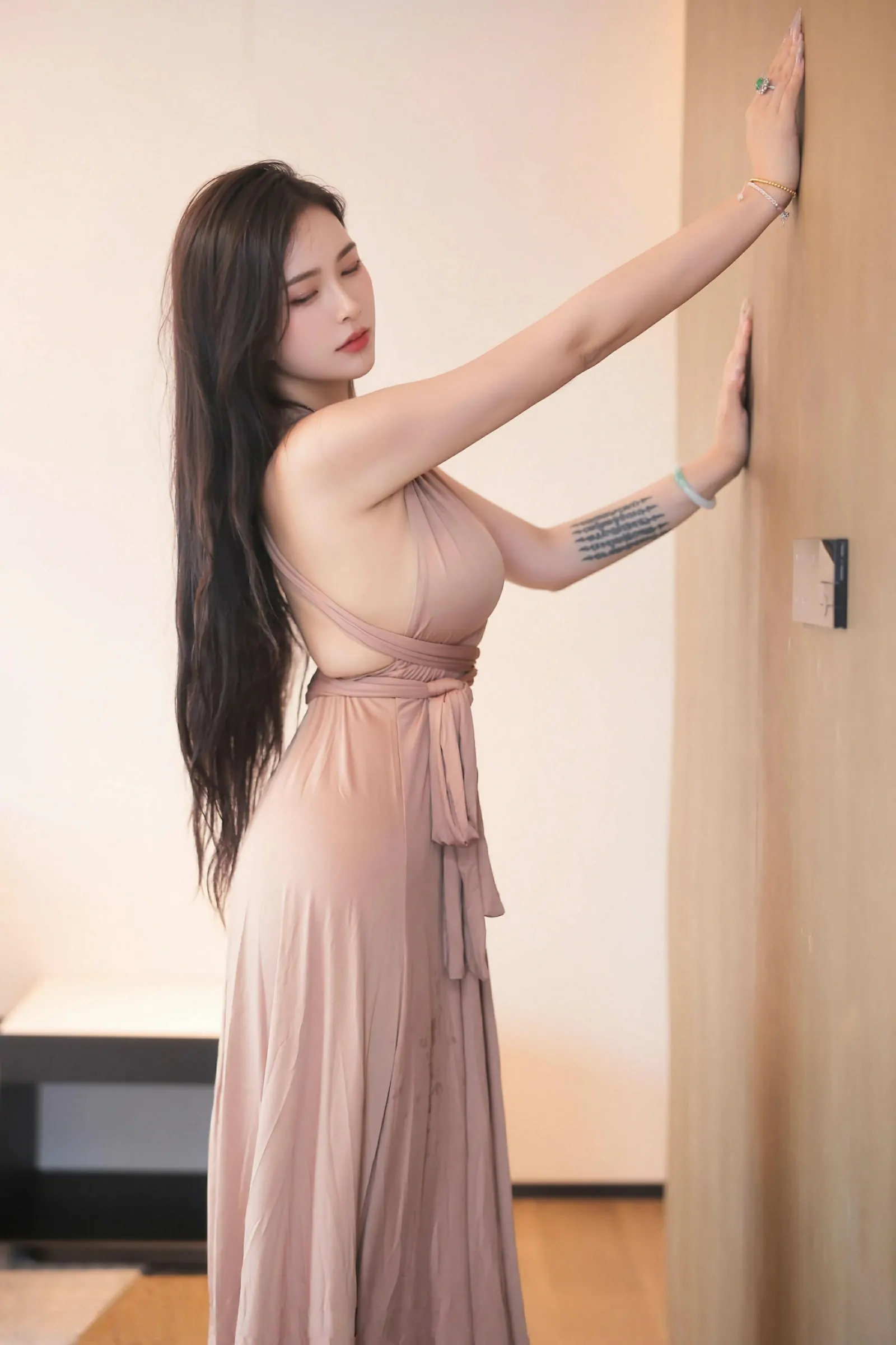 [XIUREN秀人网] 2025.06.19 No.10432 娜比-第4张图片-宅男套图吧