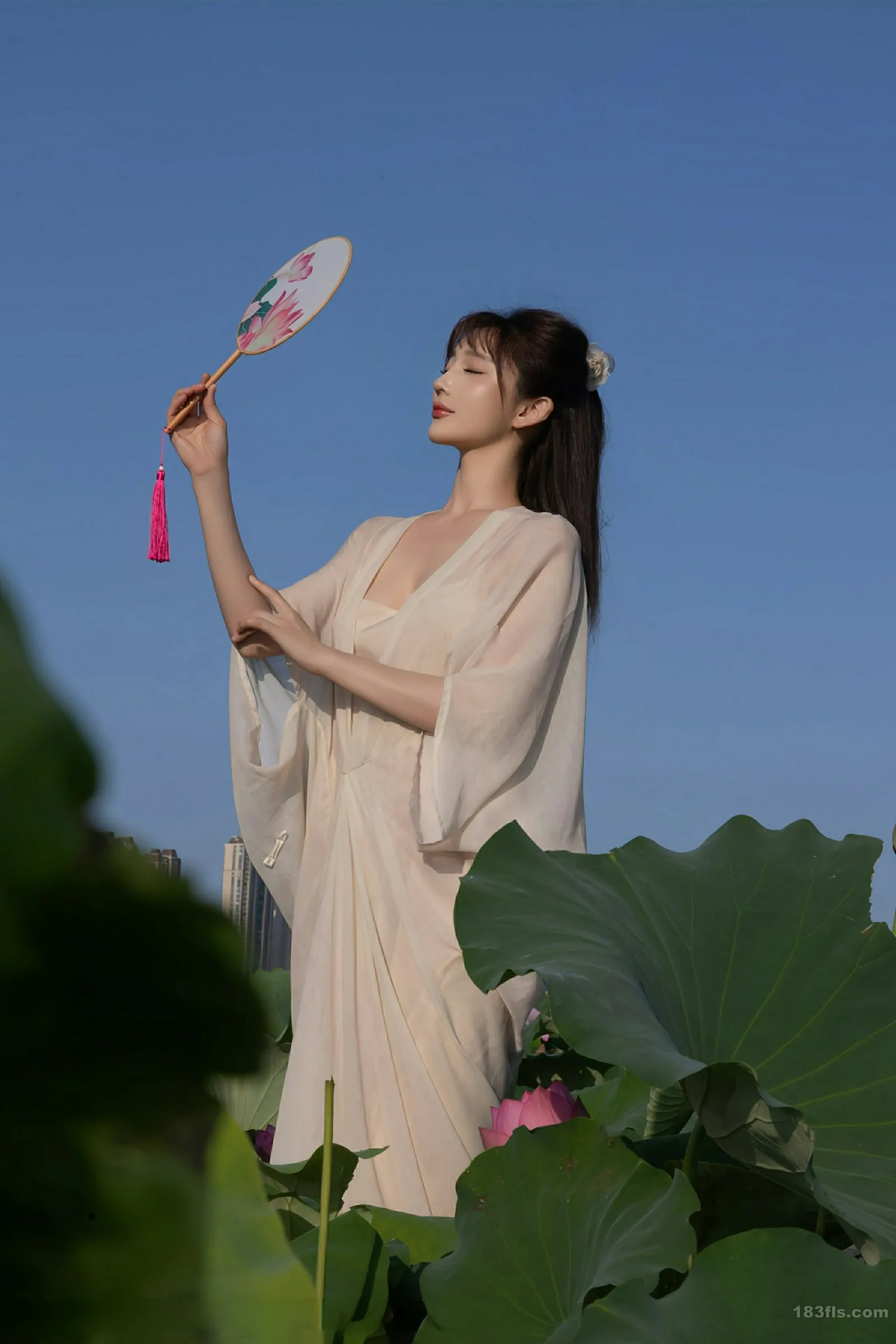 [XIUREN秀人网] 2025.08.07 No.10630 陆萱萱-第5张图片-宅男套图吧